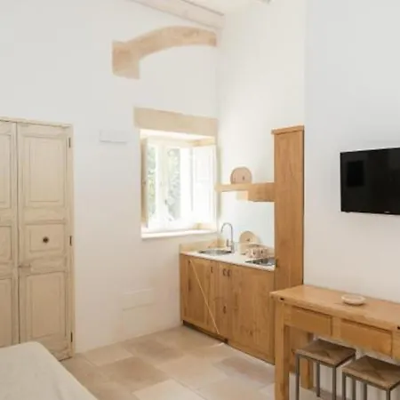 Masseria Mongio Dell'elefante אוטרנטו