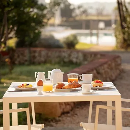 Masseria Mongio Dell'elefante 4*