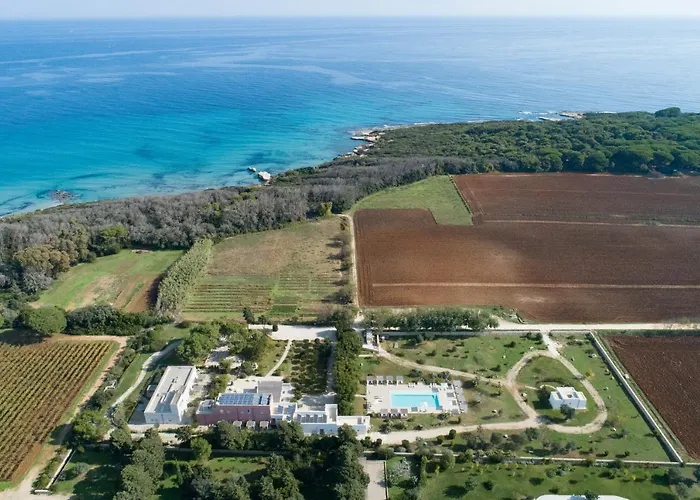 Hotel Masseria Mongio Dell'elefante 4*