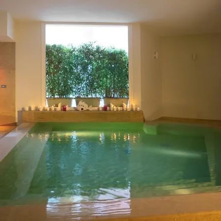 Hotel Masseria Mongio Dell'elefante 4*