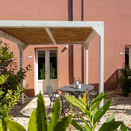 Отель Masseria Mongio Dell'elefante 4*