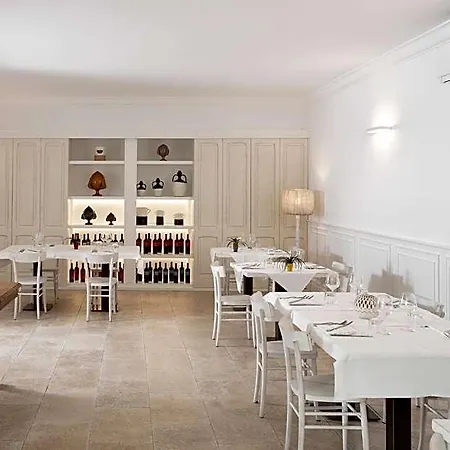 Masseria Mongio Dell'elefante Hotel 4*