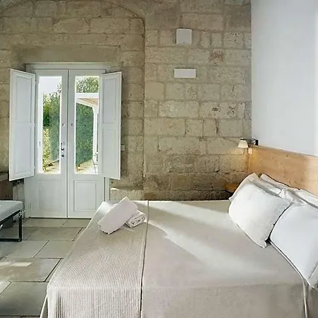 Hotel Masseria Mongio Dell'elefante 4*