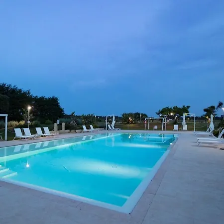 Ξενοδοχείο Masseria Mongio Dell'elefante 4*