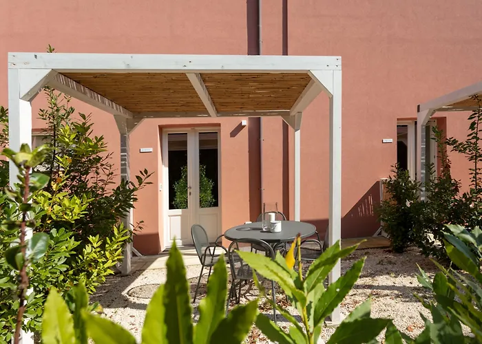 Hotel Masseria Mongio Dell'elefante 4*