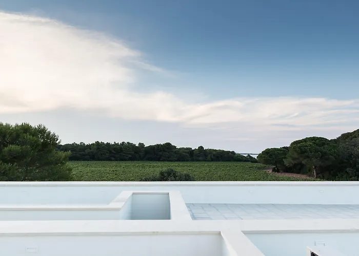 Hotel Masseria Mongio Dell'elefante 4*